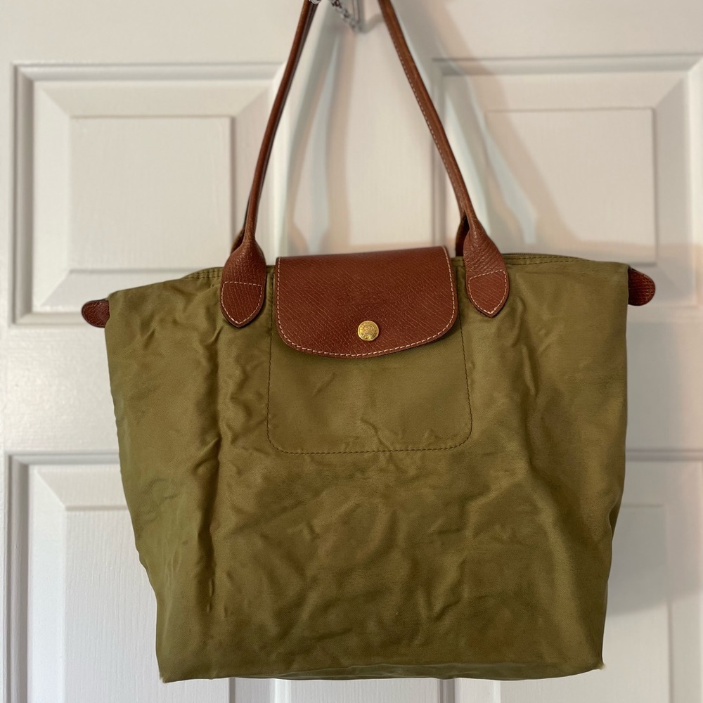 Longchamp Le Pliage Medium Green Tote Bag